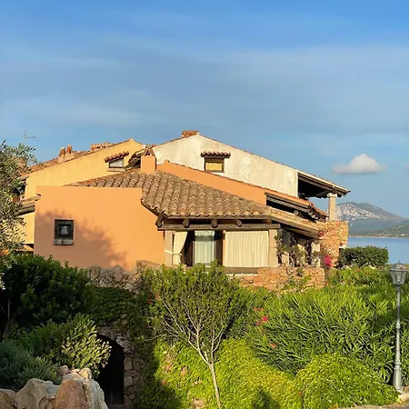 Relax Villaggio Punta Volpe شقة